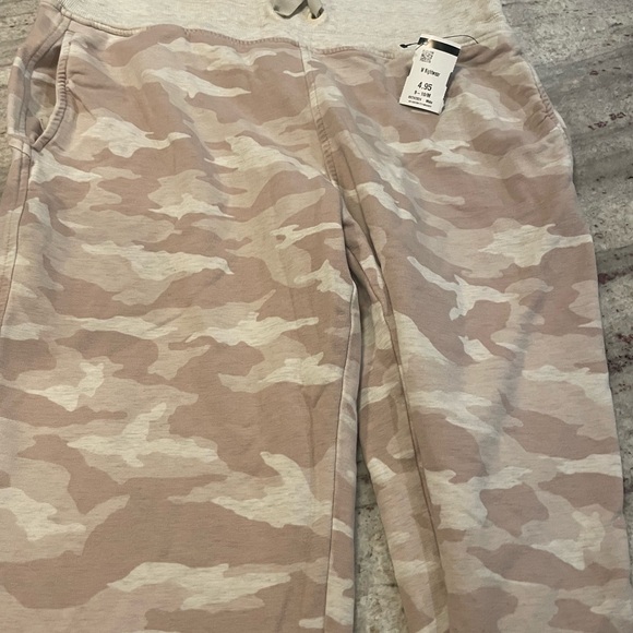Athleta - Balance printed jogger - Size medium - tan camouflage - Picture 6 of 14